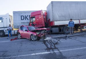 Lexington, NE – Major Injury Car-Semi Crash on Darr I-80 E Ramp