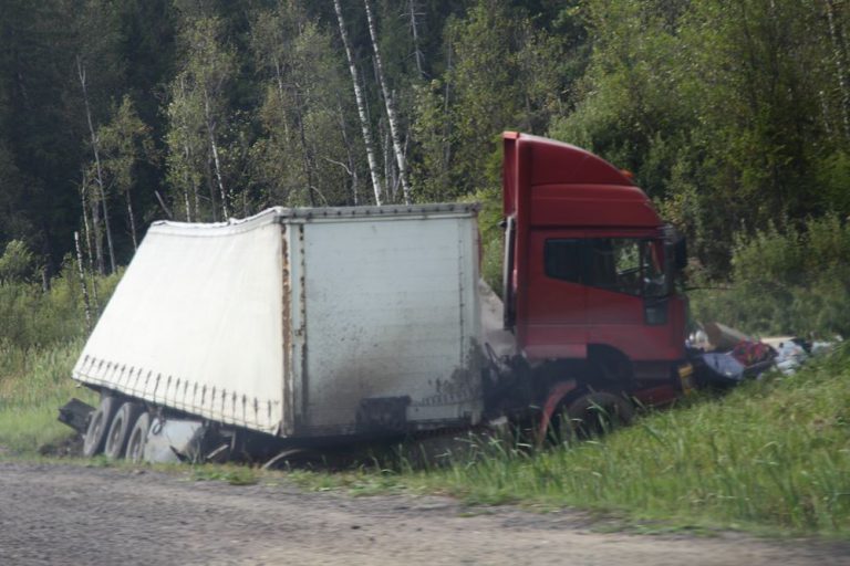 Omaha, NE - Severe Injury Semi-Truck Crash on I-80 Ramp at 72nd St