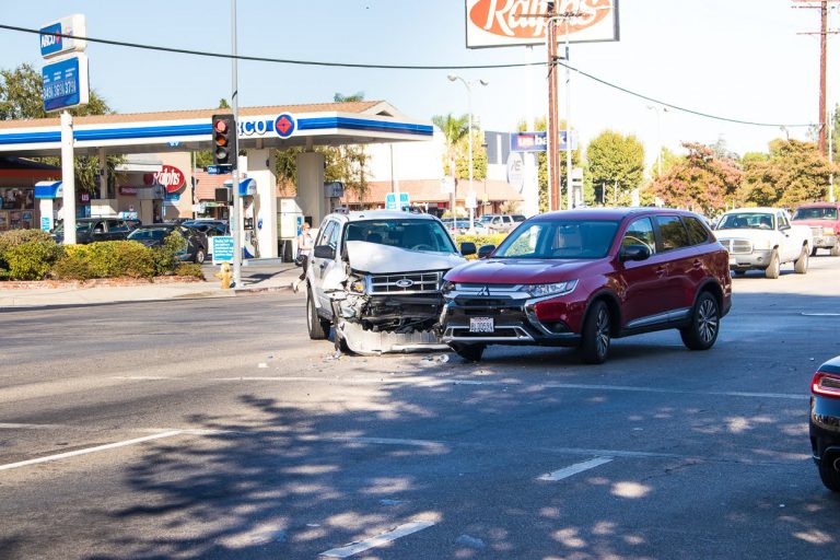 Lincoln, NE – One Injured in Two-Vehicle Crash at Homestead Expy & West Hallam Rd